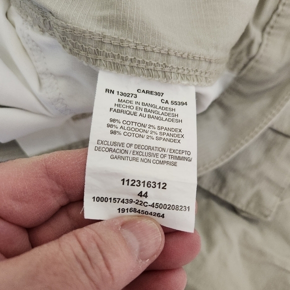 Men's Lee khaki Cargo shorts - Picture 5 of 7